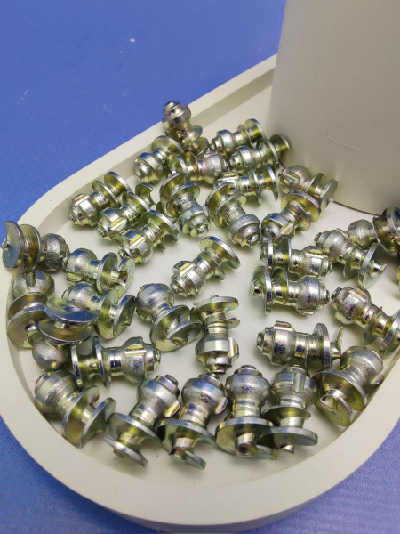 Шипы противоскольжения, тип 1910